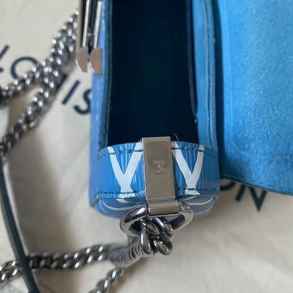 **LOUIS VUITTON TWIST PM BAG** - Picture 11 of 15